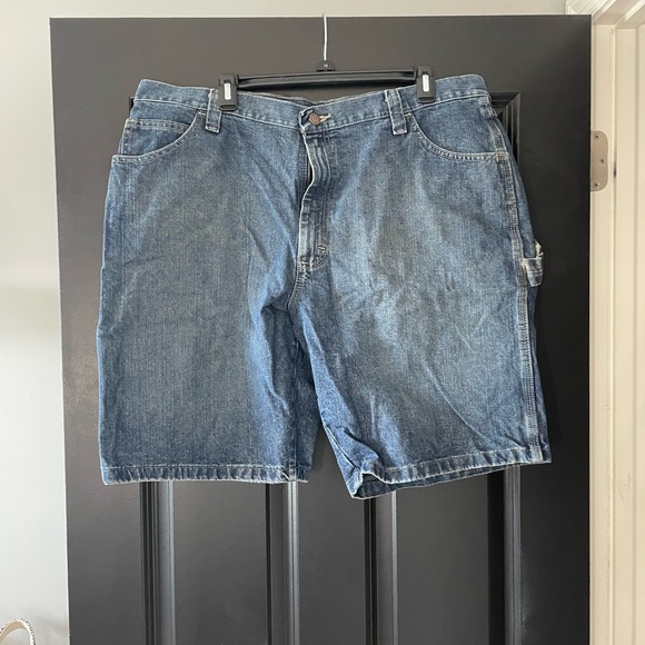 Wrangler Other - Wrangler carpenter Men's Denim Jean Shorts
